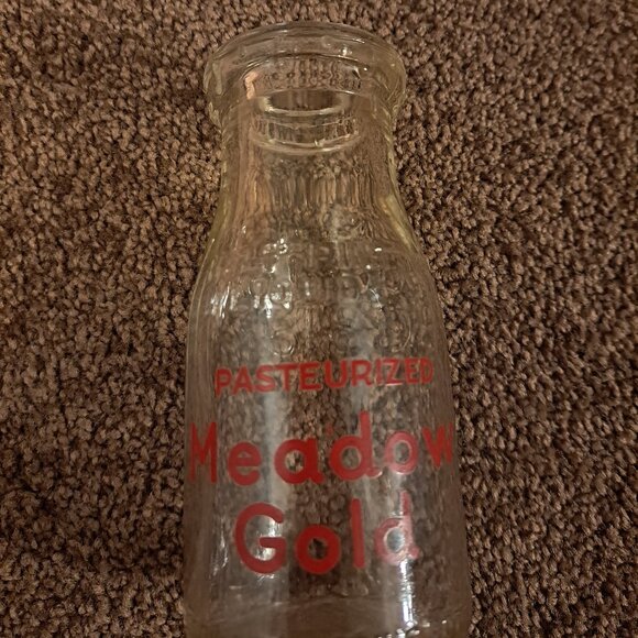 Vintage 1950's/1960's Meadow Gold Pasteurized 1/2 Pint Glass milk bottle - Picture 7 of 7